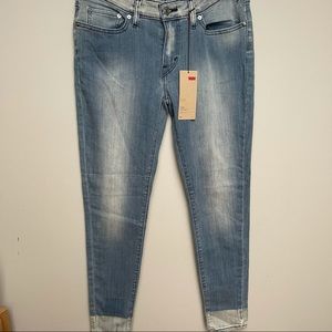 Levi’s 535 Legging Jeans